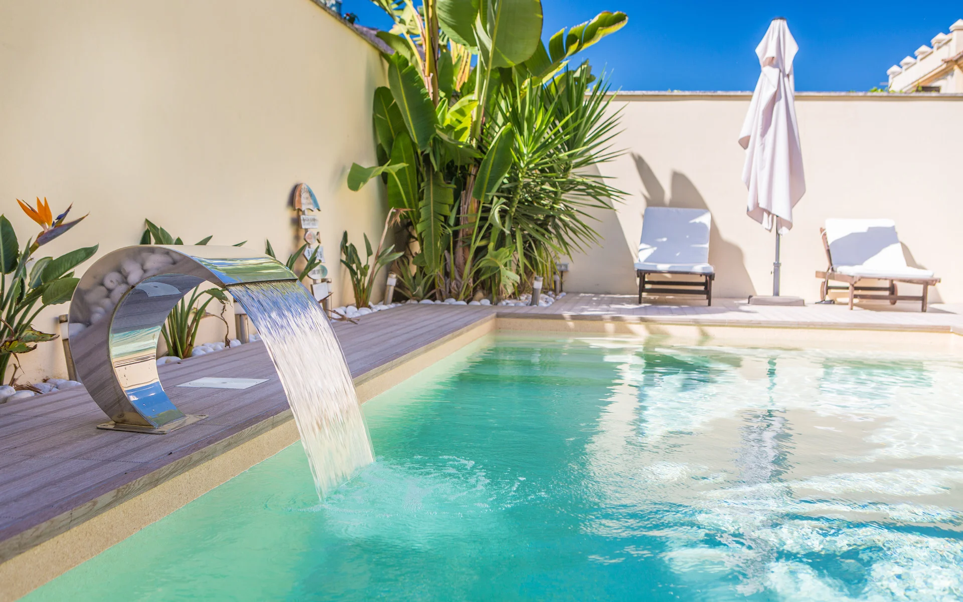 Piscipool.shop: Productos y Materiales para la Reparación, Mantenimiento, Construcción y Decoración de Piscinas.