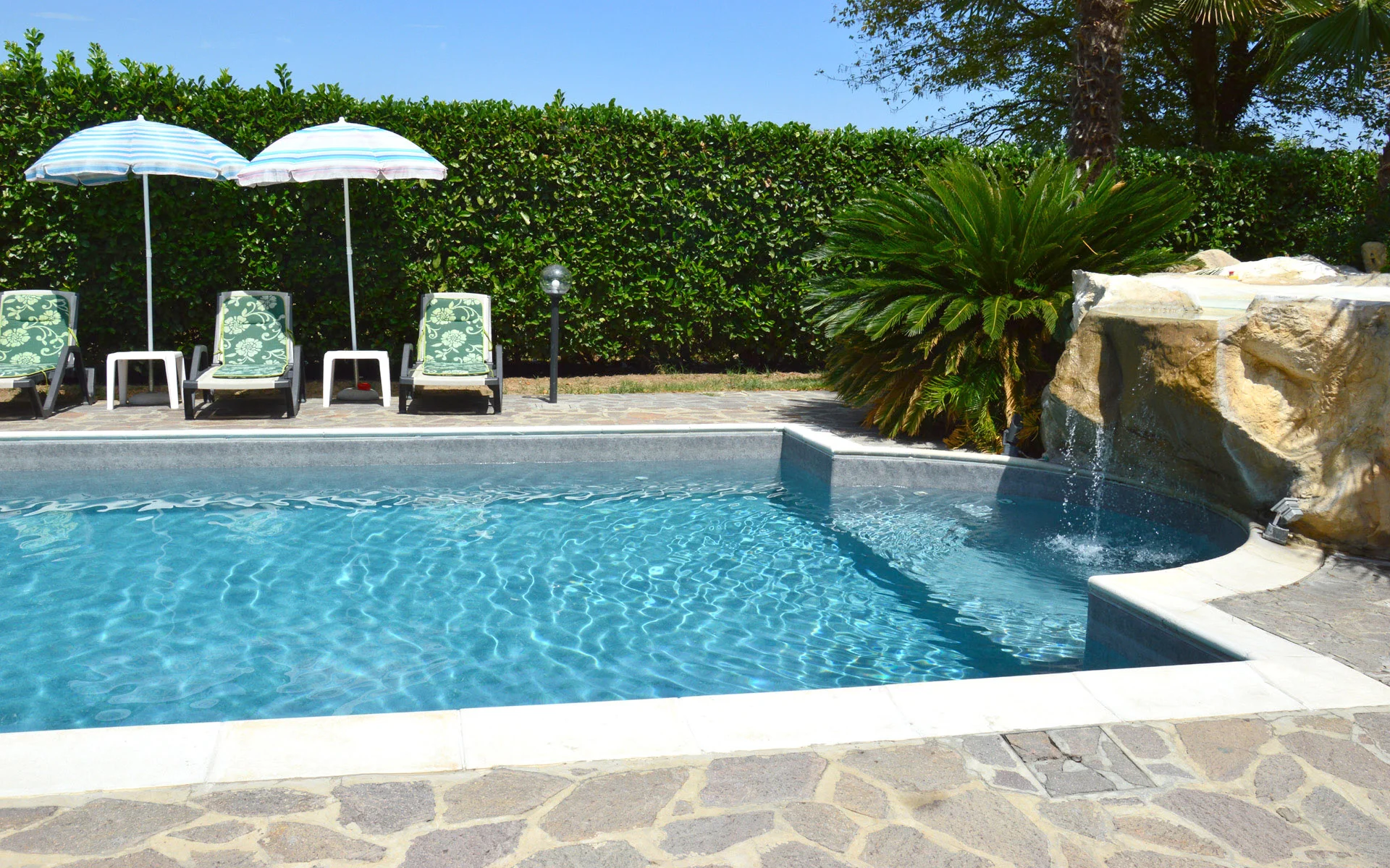 Piscipool.shop: Productos y Materiales para la Reparación, Mantenimiento, Construcción y Decoración de Piscinas.