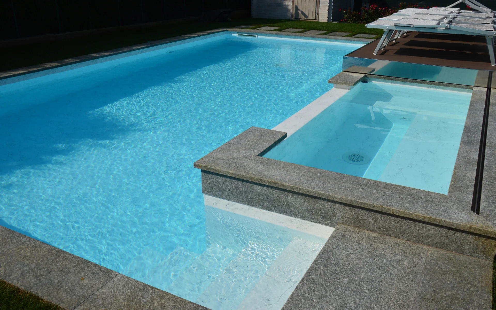 Piscipool.shop: Productos y Materiales para la Reparación, Mantenimiento, Construcción y Decoración de Piscinas.