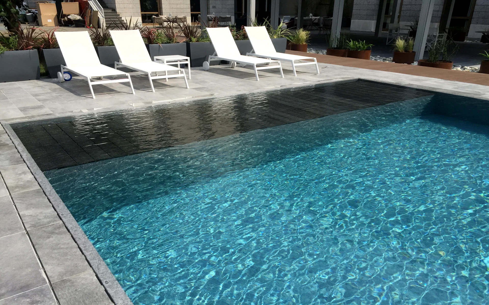 Piscipool.shop: Productos y Materiales para la Reparación, Mantenimiento, Construcción y Decoración de Piscinas.
