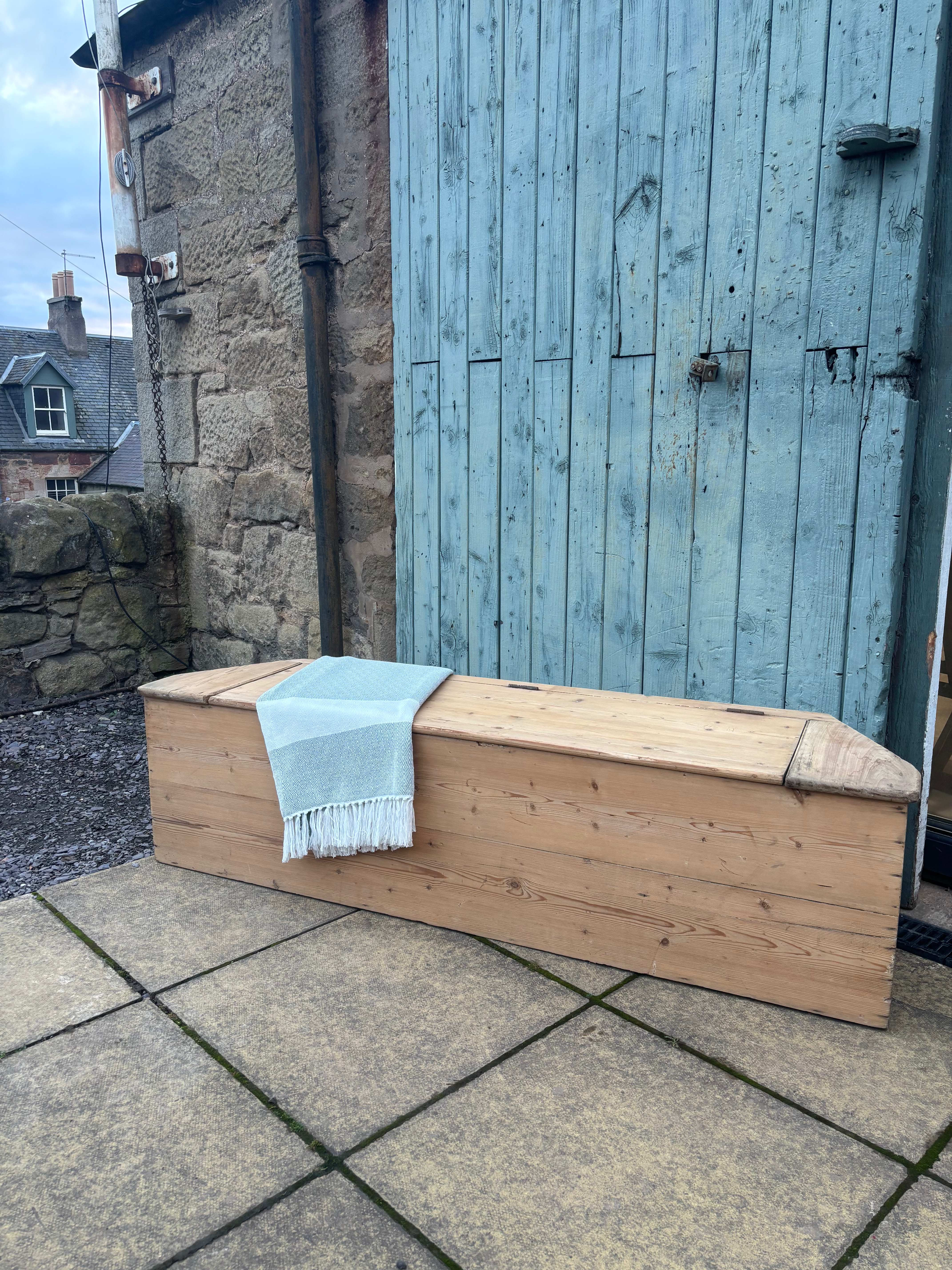 Pine Bay Window Seat with Storage