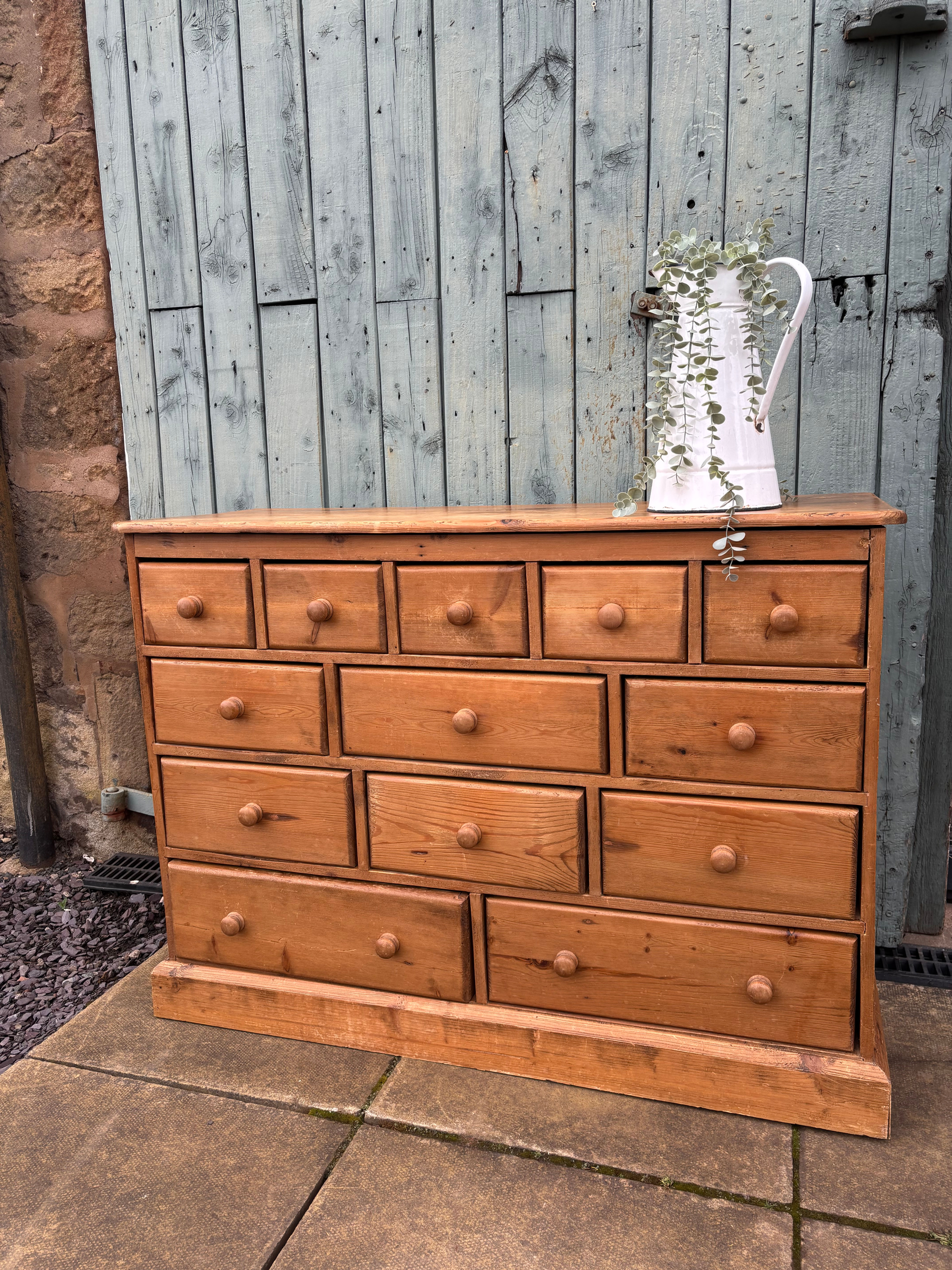 Pine Bank of Drawers 