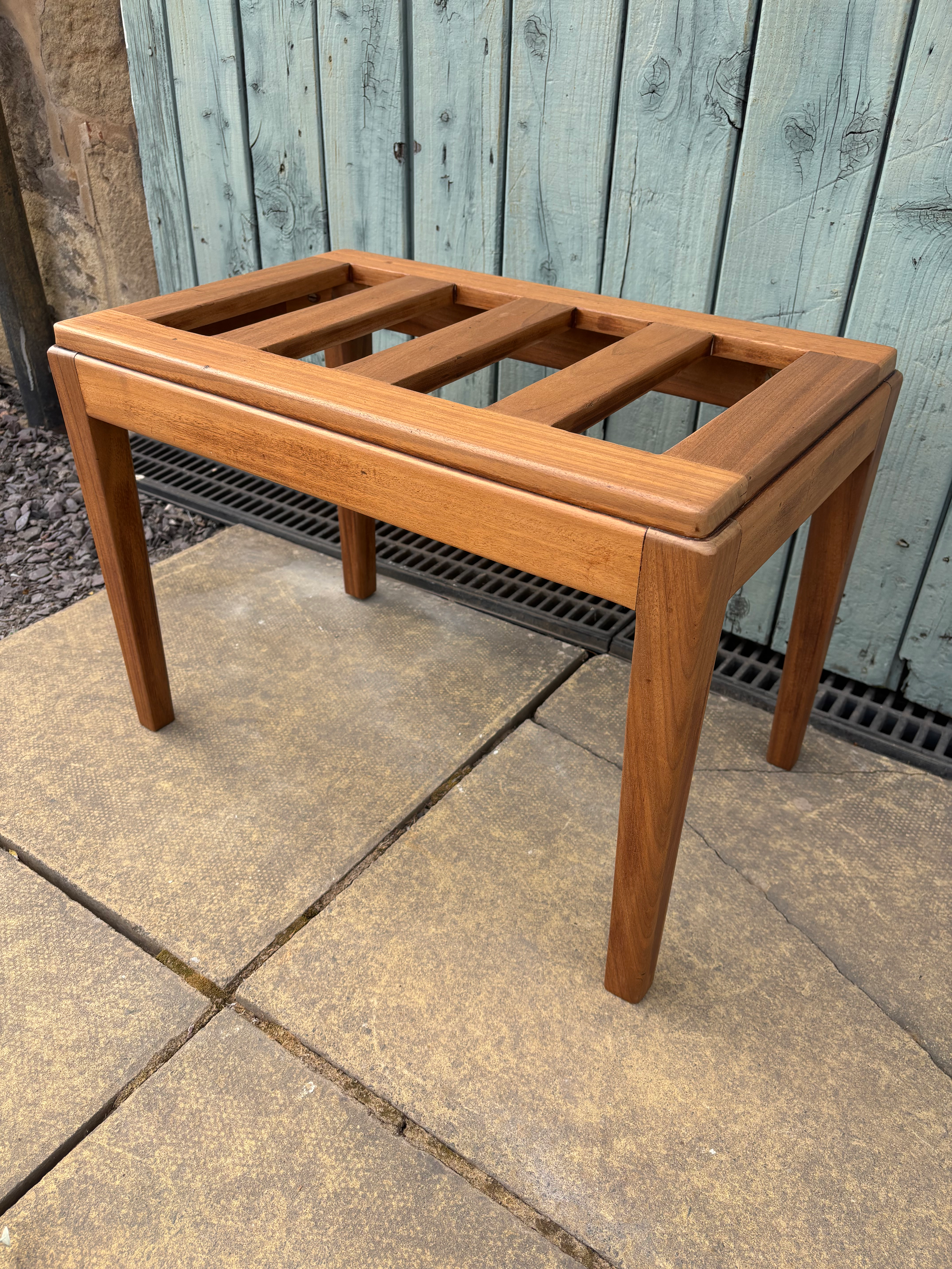 Wooden Luggage Rack 