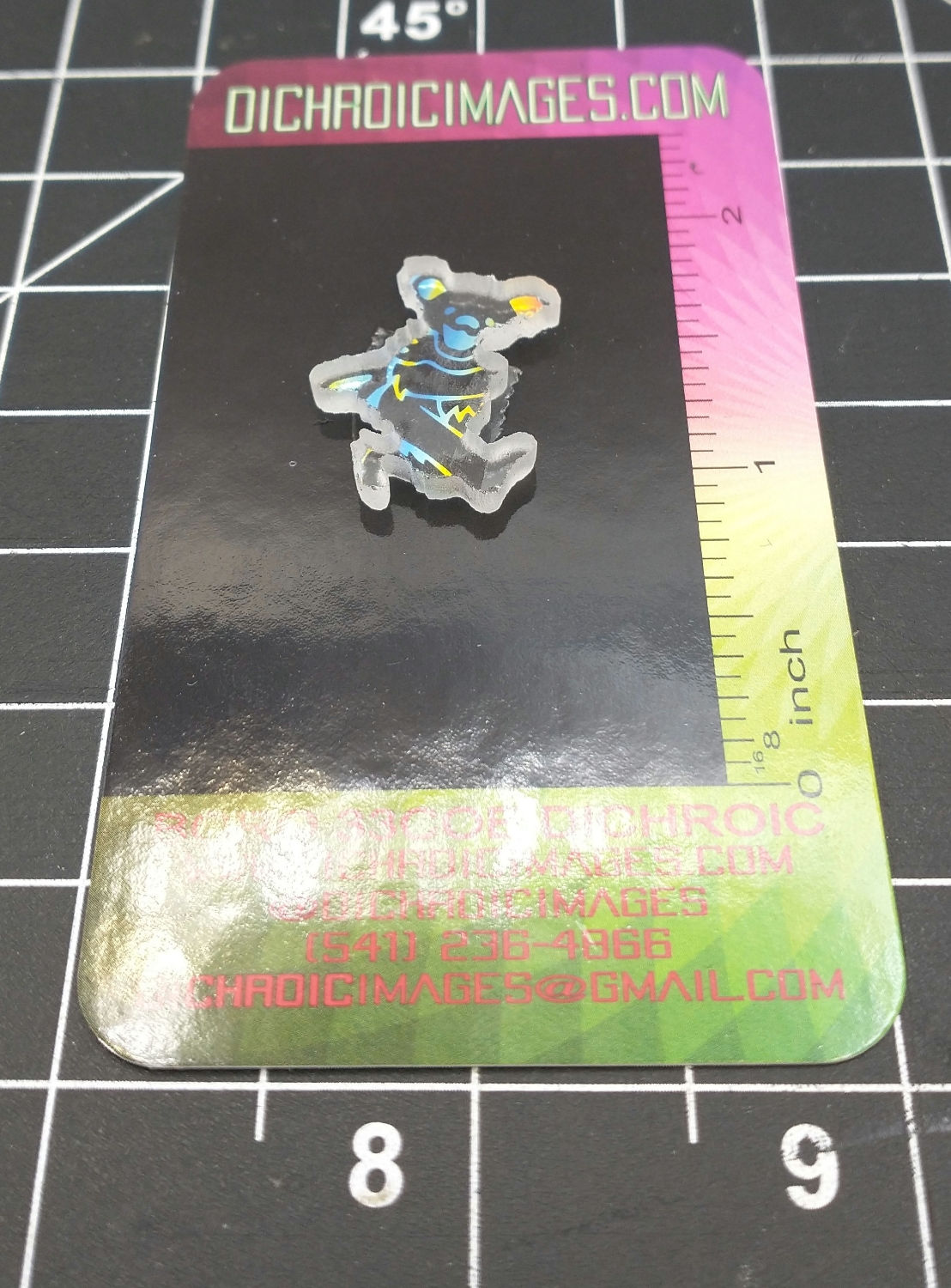 Water Jet Dichroic Image Bear W-47