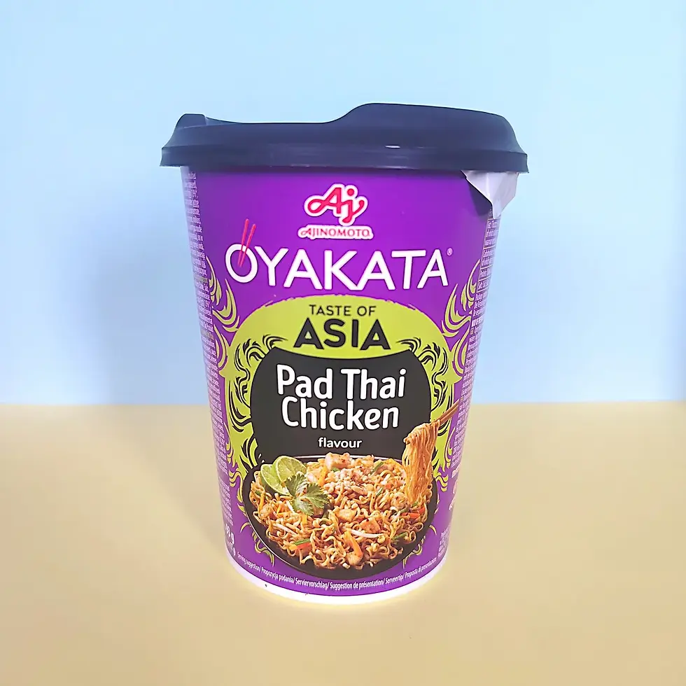 Cup nouilles Pad Thaï poulet Oyakata Ajinomoto 93g, gamme Taste of Asia