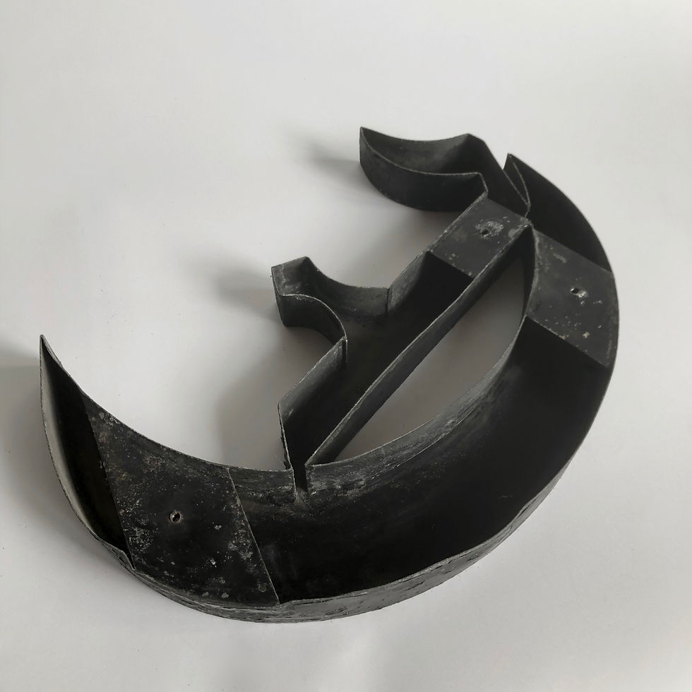 サムネイル： Alphabet object E