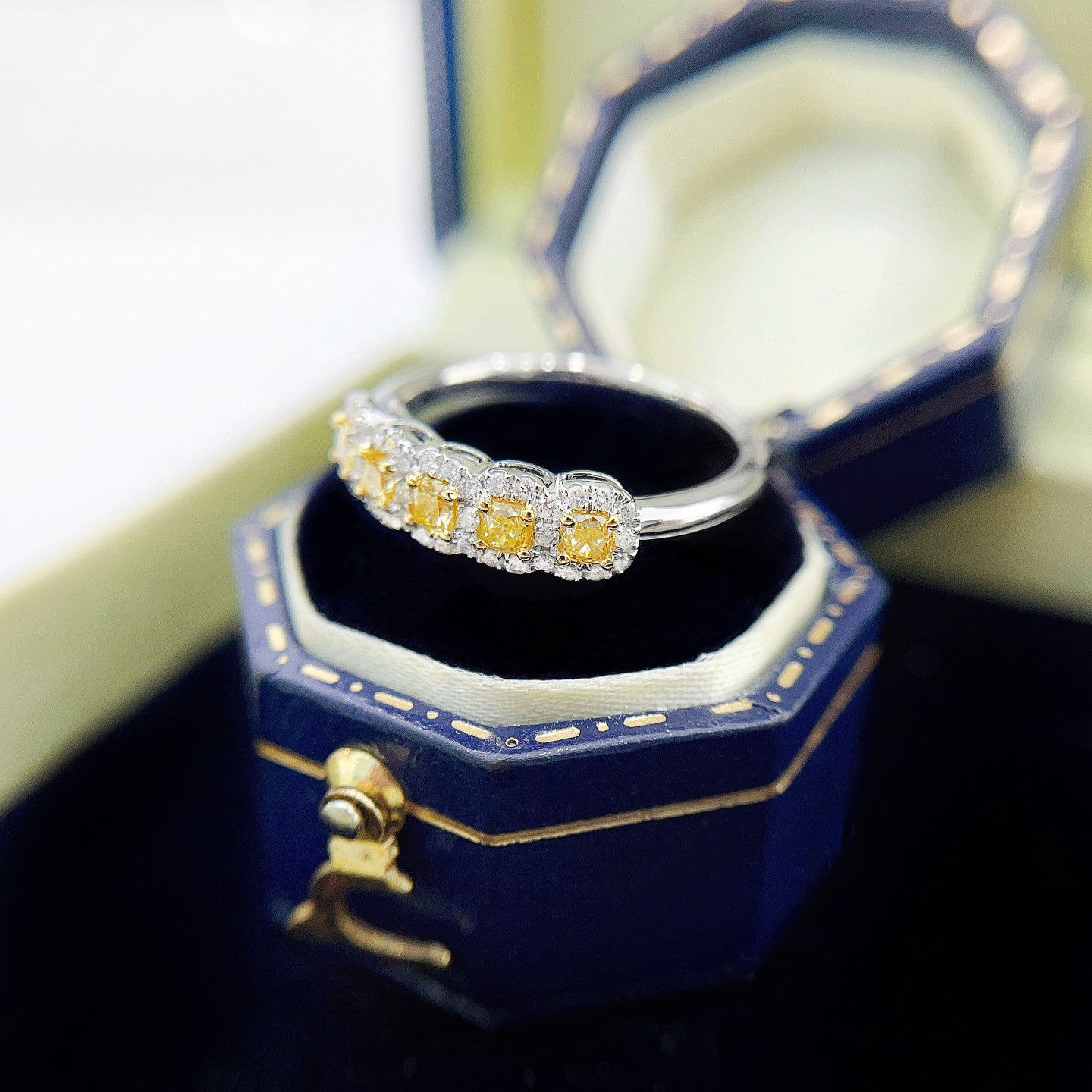 18k Gold Modern Ring Rare White and Yellow Diamonds in a Cushion