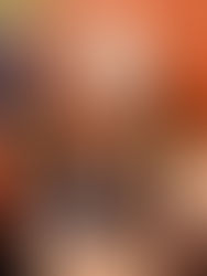 Is it a good idea to use food during hoof trimming?