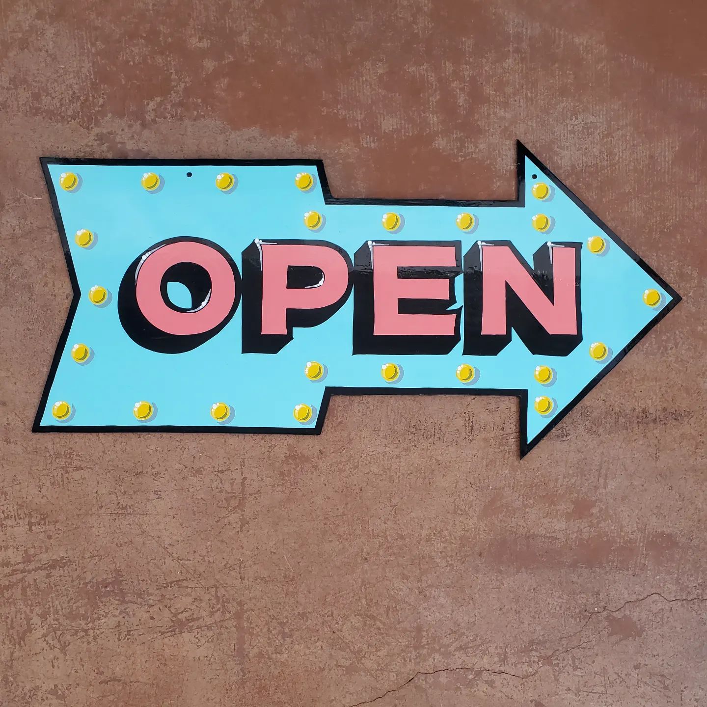 Double sided hanger cut-out