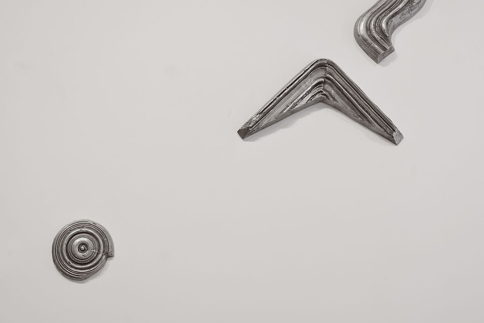 Underdot, Circumflex & Hook above