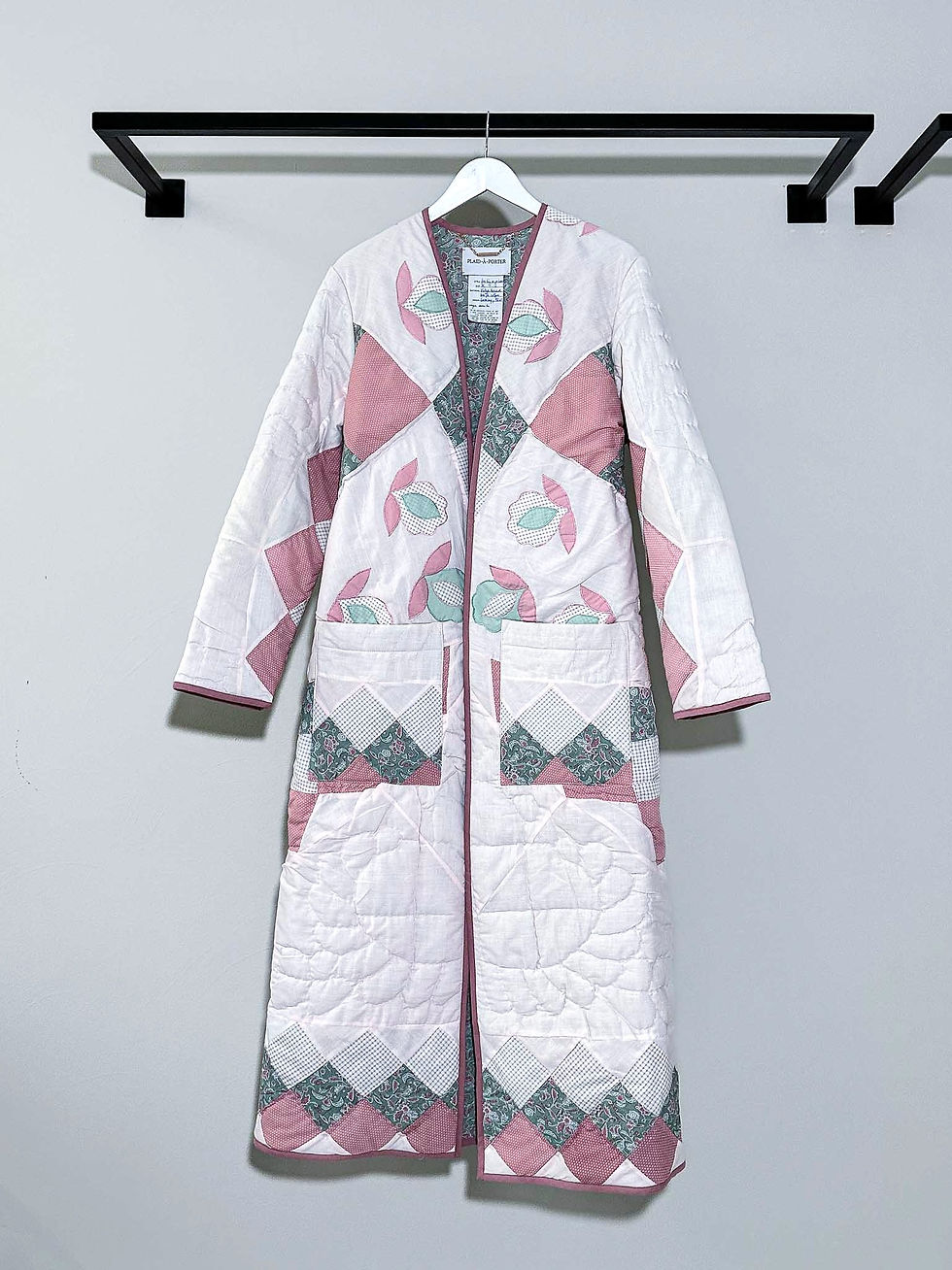 Miniaturbild: Patchwork Mantel rosa Muster Unisex lang Vorderansicht