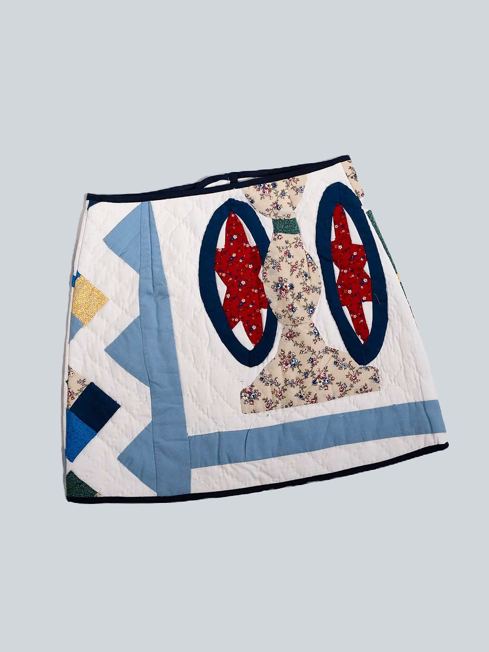 Thumbnail: Patchwork rock kurz Minirock aus Vintage Quilt mit buntem Motiv, Hinteransicht