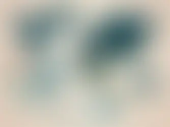 Qual tribunal pode autorizar a venda de bens de crianças e adolescentes em contextos internacionais?