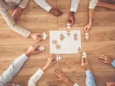 Quando o advogado também é mediador. A mediação avaliativa e o Direito colaborativo: uma análise comparativa de abordagens na resolução de disputas familiares