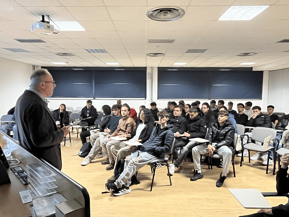 Le classi quarte e quinte dell’ I.I.S. "A. Maserati" in visita al PST