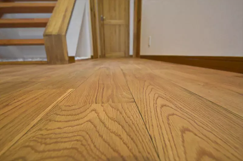 無垢フローリングの木目