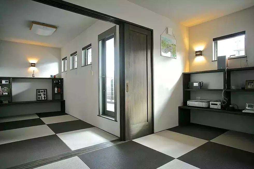 市松張りの畳を採用した和モダンデザインの多目的和室施工事例