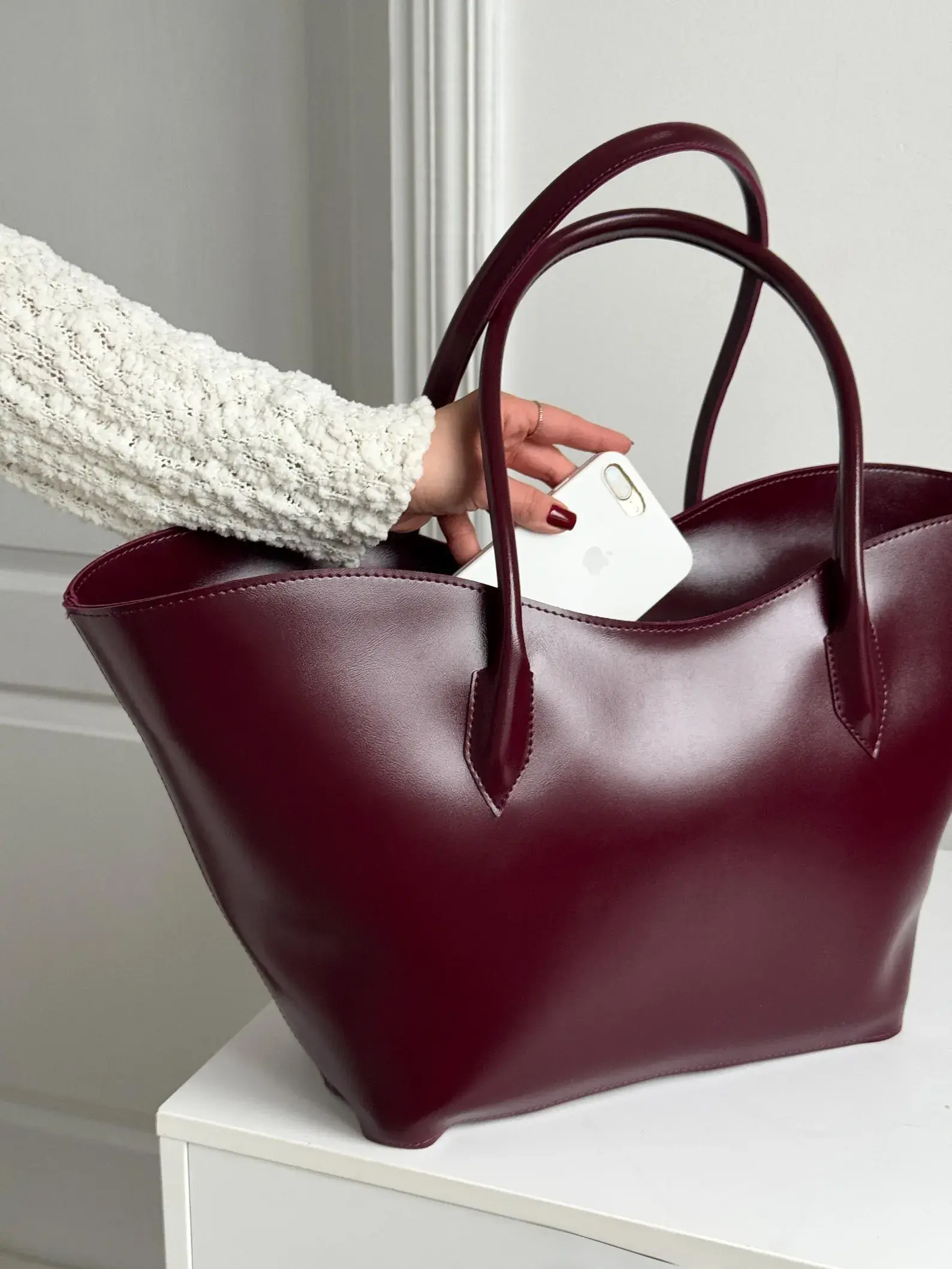 Burgundy Tote Bag for Women – Spacious Work Handbag for Everyday Use