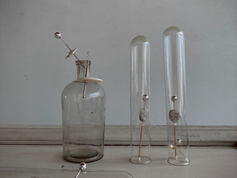 t nouge accessory online exhibition