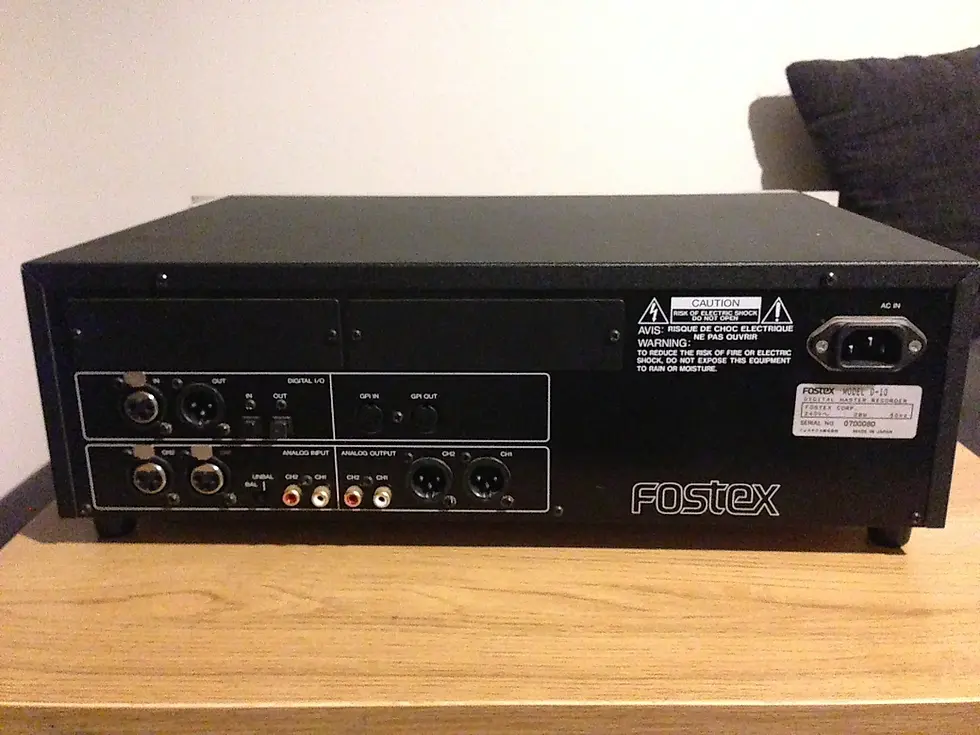 Thumbnail: Fostex D10