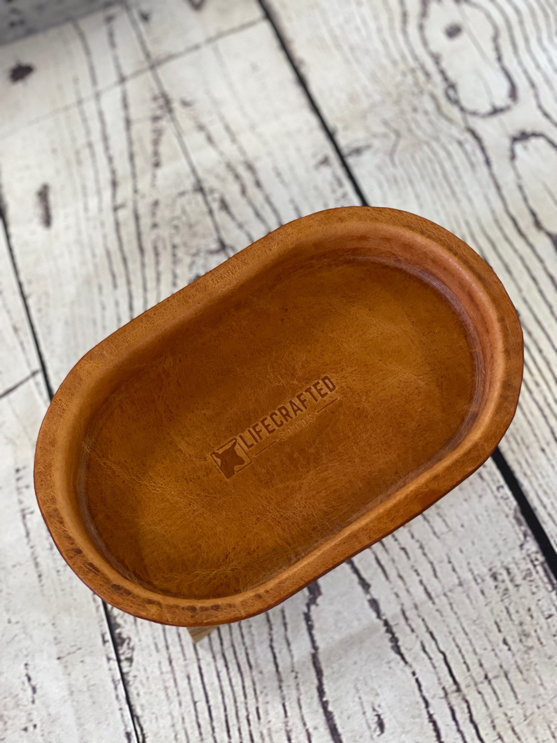No. 107 | 5” x 8” Oval Leather Valet Tray