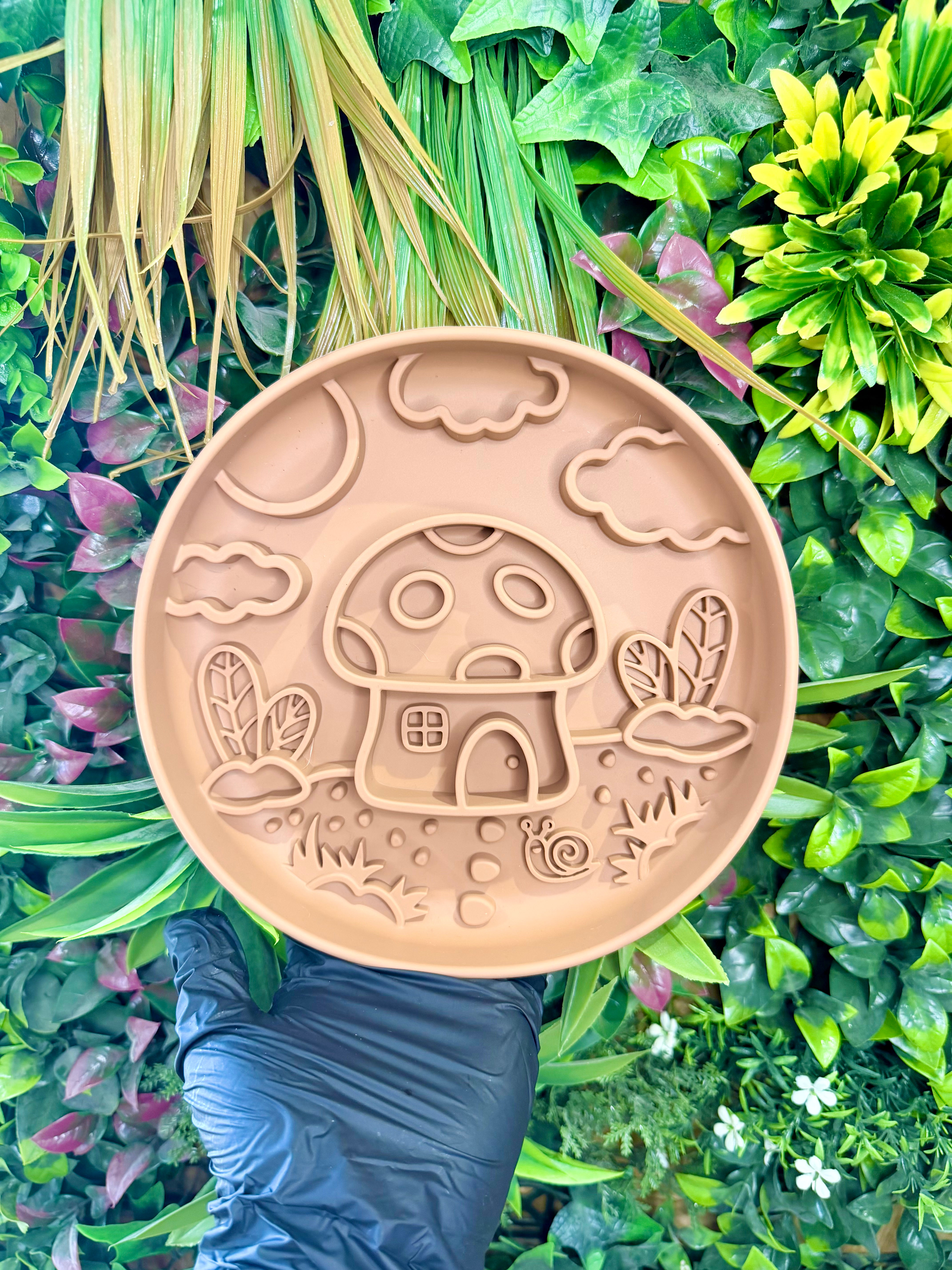 Mushroom Enrichment Feeder Bowl