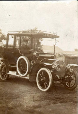 Tripes Farm old car