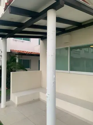 Exterior frontal de casa Villas Velato Acapulco