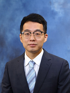Portrait_photo_Dongkun_Han_Expo2022_edited.jpg