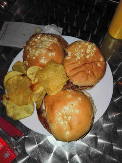 14666268_10154578640596672_3687125518396358623_n_edited