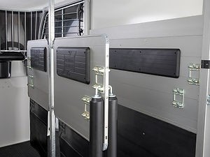 HBX-Partition-and-Side-Wall-Padding__FillWzQ2MCwzNDVd.jpg