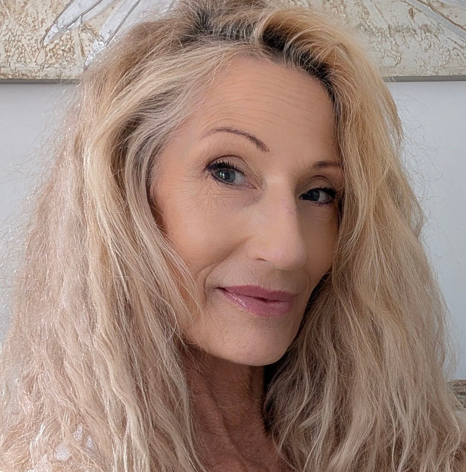 Writer: Yvette Tarot