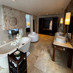 Mid-to-upper tier luxury lodge in South Africa