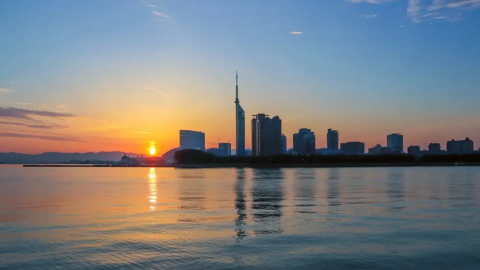 japan-sueden-kyushu-fukuoka-am-meer.webp