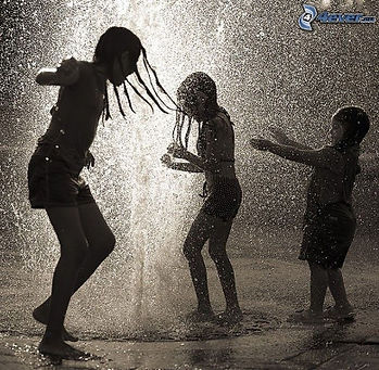 dancing_in_the_rain(1)_edited.jpg