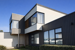 Best Paint for Weatherboards in Auckland | Dulux vs Resene