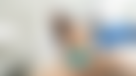 1000 Facials – Tia Cyrus