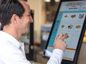 Bornes pour la gestion d'affluence en restauration pour parc attraction, Juan Diego Santamaria