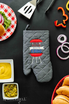RW&BBQ Oven Mitt.jpeg
