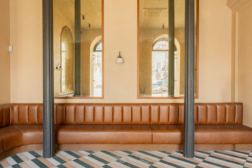 Room with tiled floor and wainscoting in Lisbon