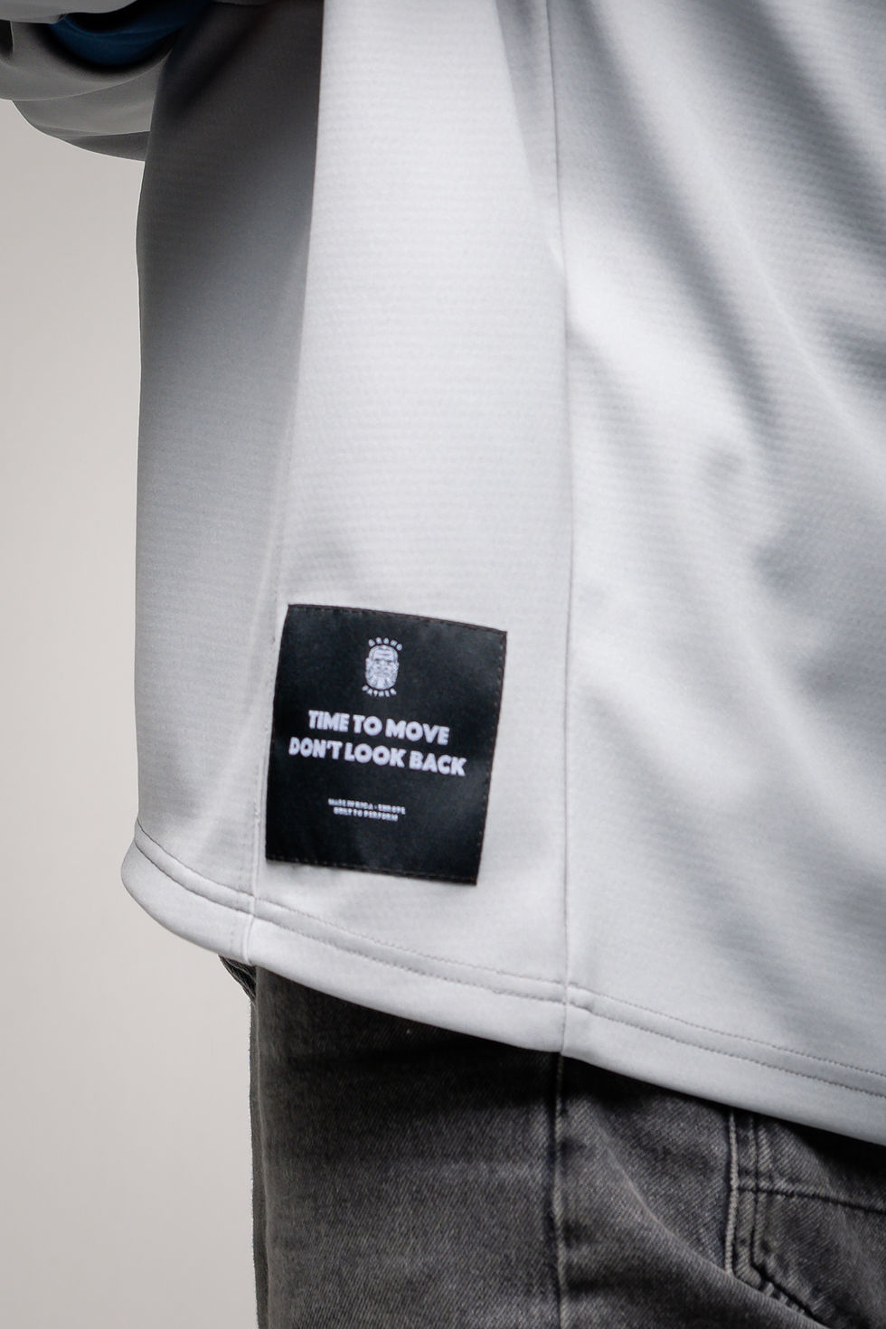 Sīktēls: Windlock Batwing Hoodie – 3-Layer Softshell