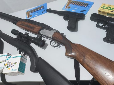 Operação conjunta em Pomerode resulta na prisão por posse ilegal de armas