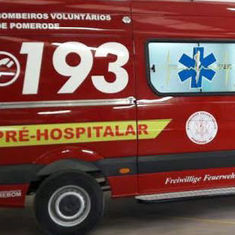 Masculino é resgatado após veículo ser arrastado por enxurrada em Pomerode