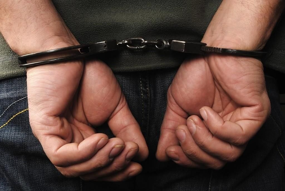 Homem de 35 anos é preso no Fórum de Timbó por crimes de estupro de vulnerável e corrupção de menores