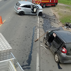 Duas pessoas morrem em um grave acidente envolvendo dois carros em Pomerode