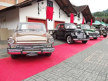 21º Encontro de Carros Antigos em Pomerode: tradição, nostalgia e autenticidade 