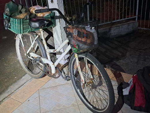 Policia Militar de Timbó prende homem ao descobrir picanha furtada em cesta de bicicleta