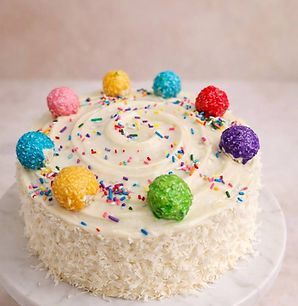 Pastel de coco con temática de carnaval.jpg