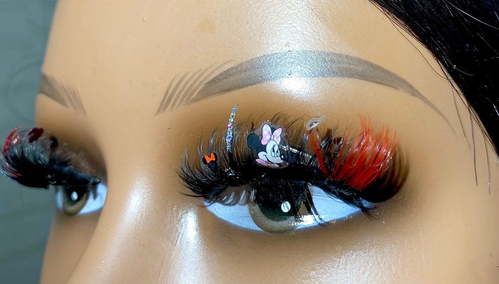Thumbnail: Minnie Mouse Lash Style