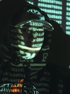 Швейцария разыскивает трёх «пророссийских» хакеров, взломавших сайты Конфедерации